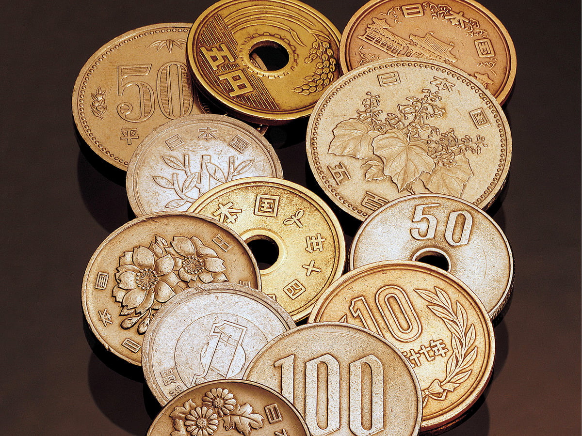 Pengar, mynt, valuta, metall, skatt : skrivbordsbild