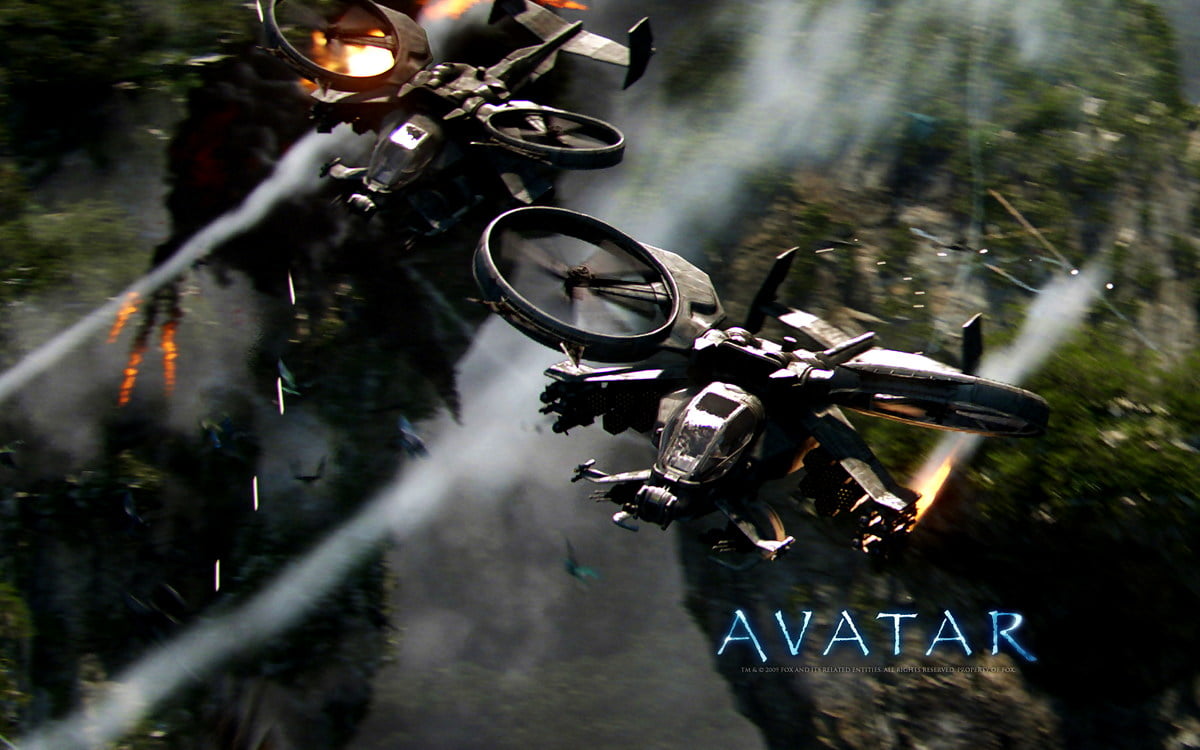 Person medan du kör motorcykel (scen från film "Avatar") - gratis bakgrundsbild 1600x1000