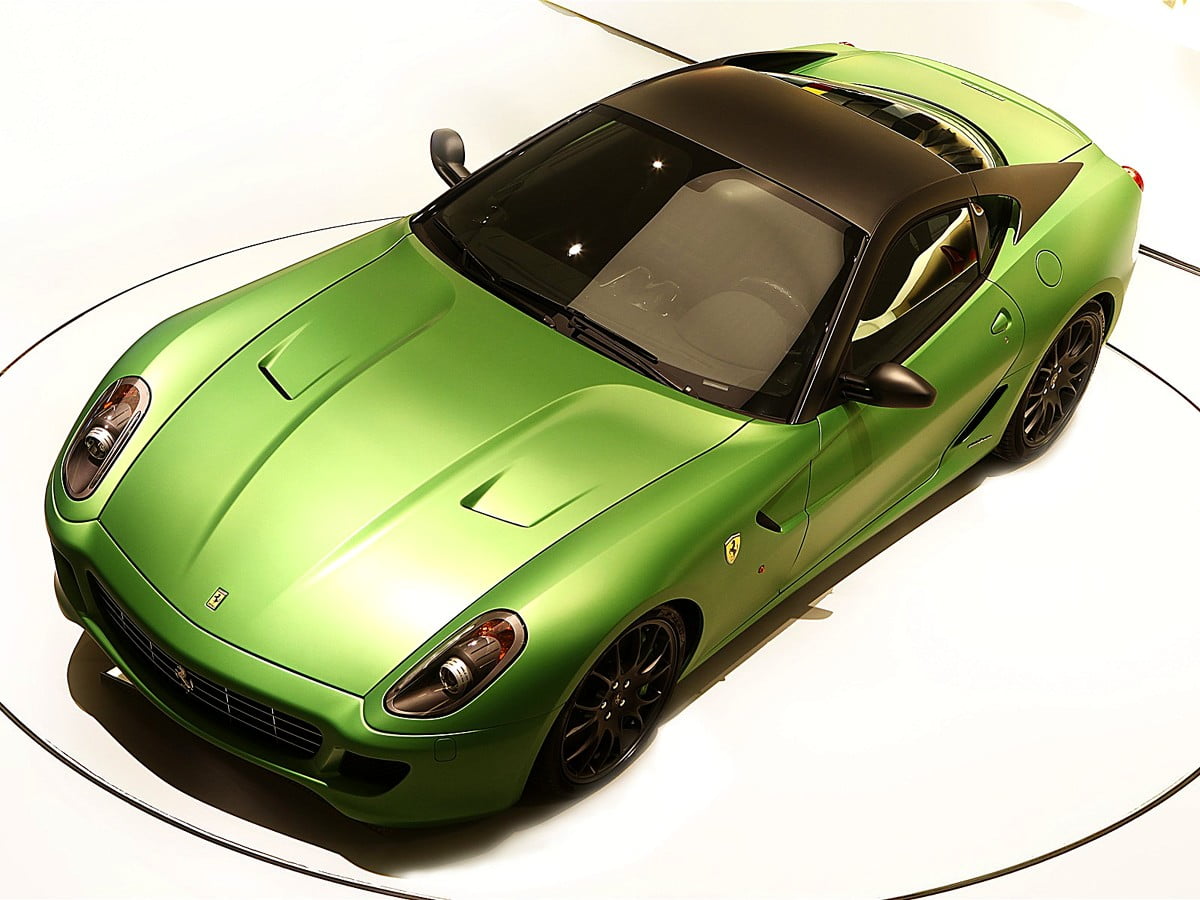 Gratis bakgrunder HD - grön Ferrari (1600x1200)