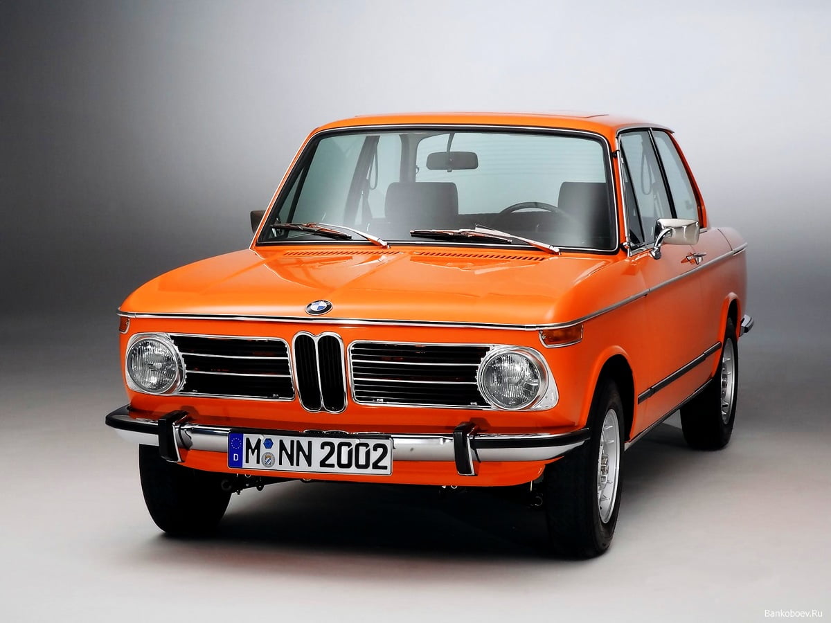 1600x1200 bakgrundsbild - orange bil